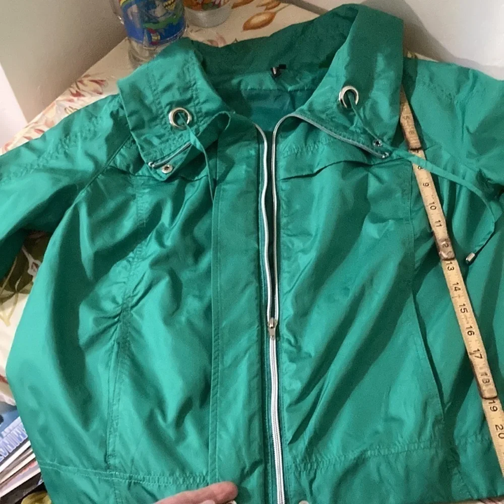 Green rain jacket from Ambition vintage styling L